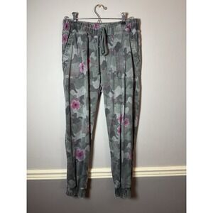 Side Stitch LA Joggers Womens Size Small Floral Camoflauge